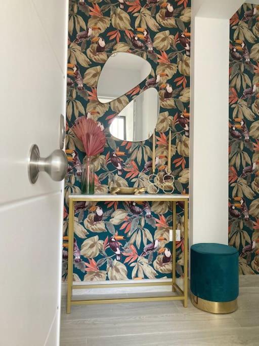 Apartamento Entero Con Solarium En Sabinillas, Con Piscina Y Al Lado Del Puerto De La Duquesa Manilva Exterior photo